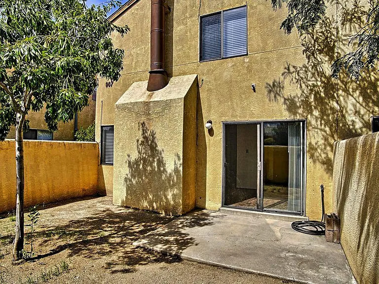 907 Nakomis Dr NE — Photo 19