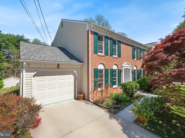 11917 Reynolds Ave, Potomac, MD 20854