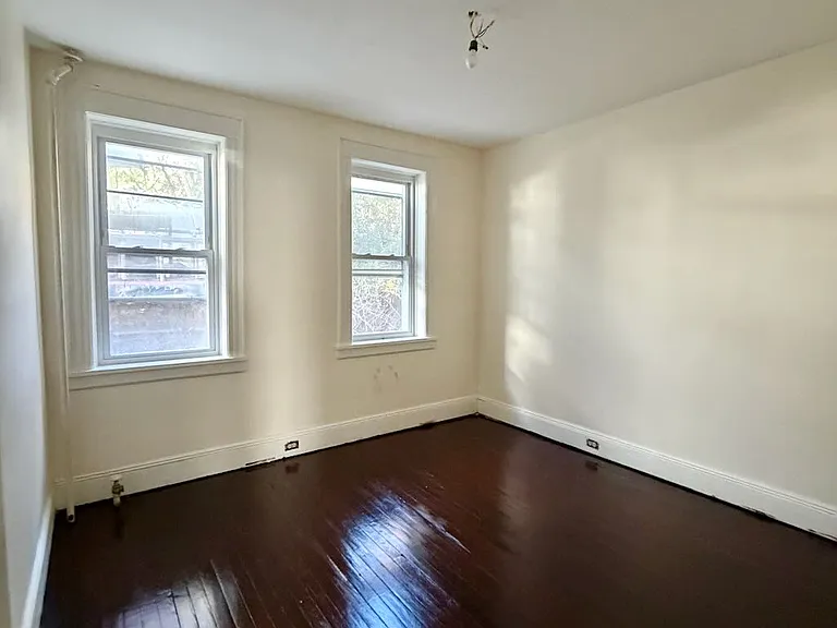 65 Westminster Pl #1 — Photo 2