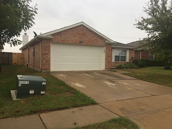 2nd image of 8428 Minturn Dr