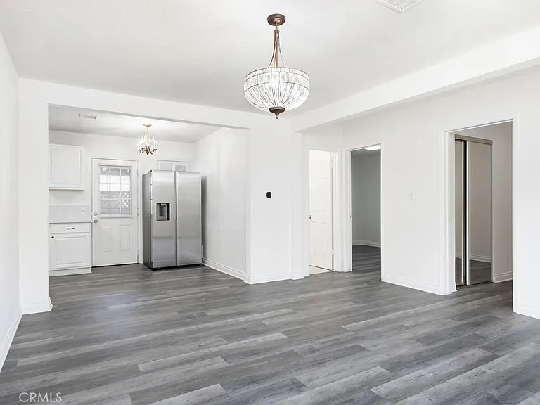 5020 Topanga Canyon Blvd — Photo 8