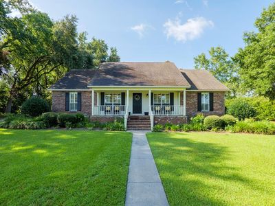 200 E Jacquelyn St, Hahira, GA, 31632