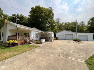 1623 E New Discovery Rd, Rockville, IN 47872