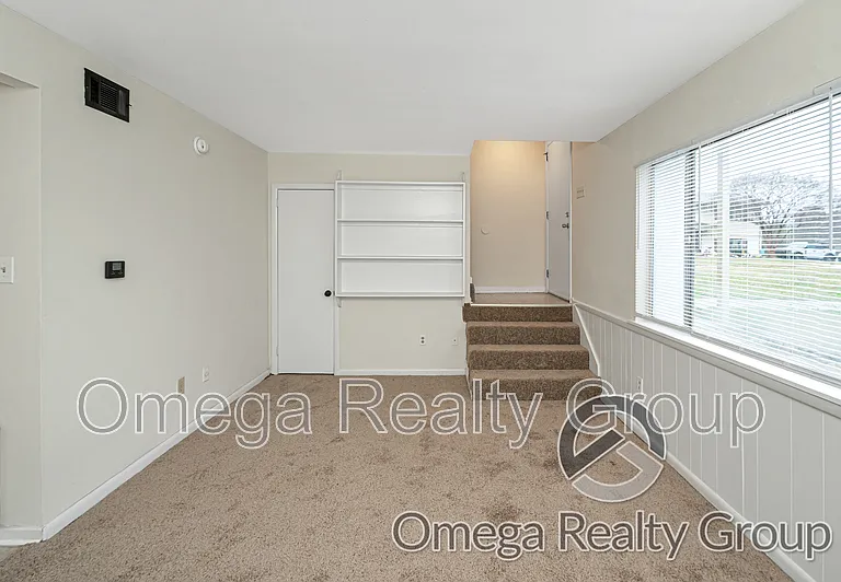 208 Rolling Mill St #8 — Photo 2