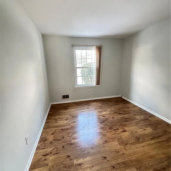 15 Hanover Sq #C — Photo 14
