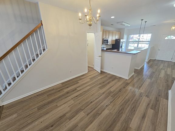 5th image of 3818 Braswell Cir