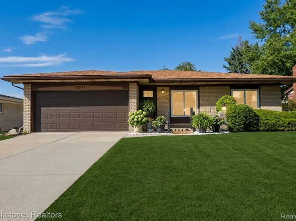 13751 Brougham Dr, Sterling Heights, MI 48312