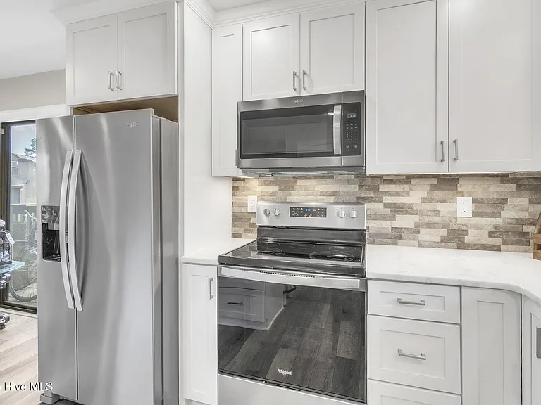 800 Saint Andrews Dr #205 — Photo 6