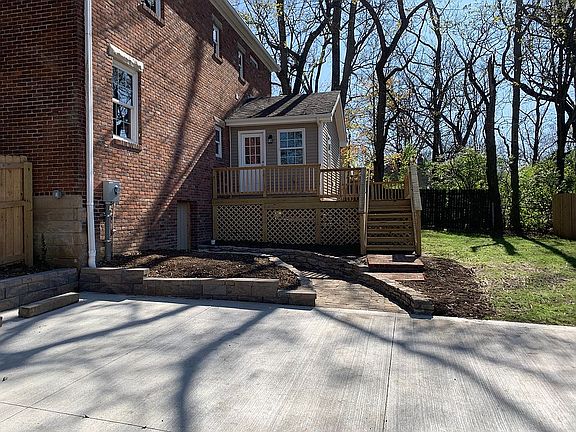 driveway and back entrance 