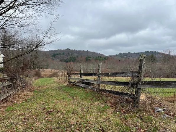 71 South Road, New Hartford, CT 06057