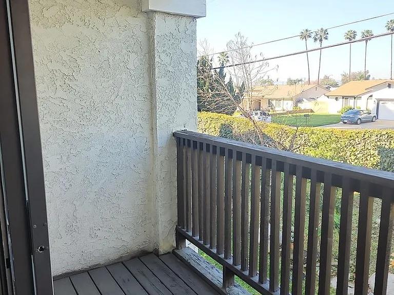 2216 Loggers Ln — Photo 13