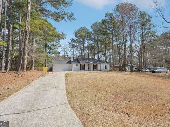 489 Natasha Dr, Auburn, GA 30011
