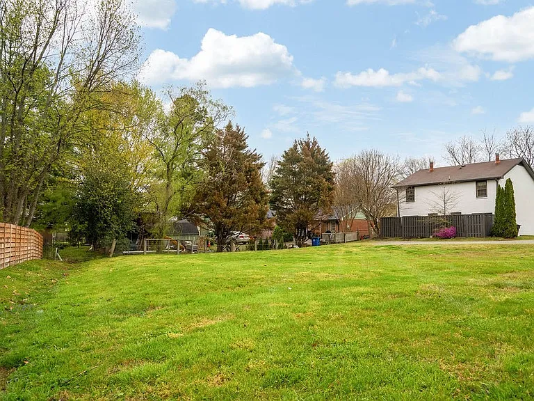 509 Alexander Dr — Photo 66