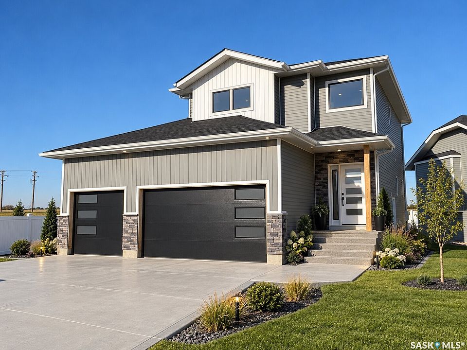 1st image of 802 Ballesteros Crescent