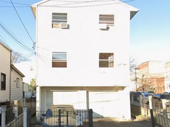74 Logan Avenue image 1 of 1