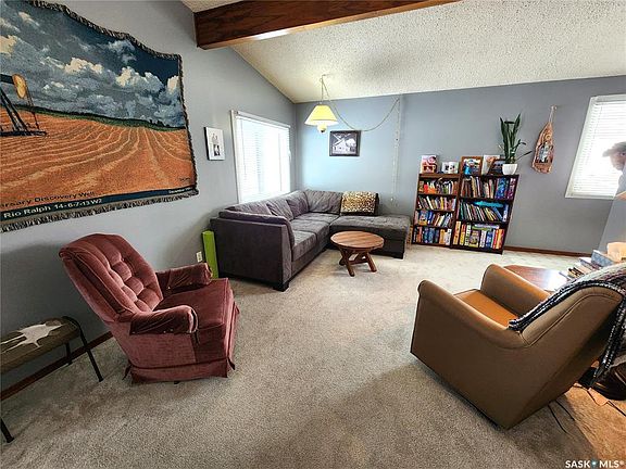 5th image of 304 Second AVENUE E