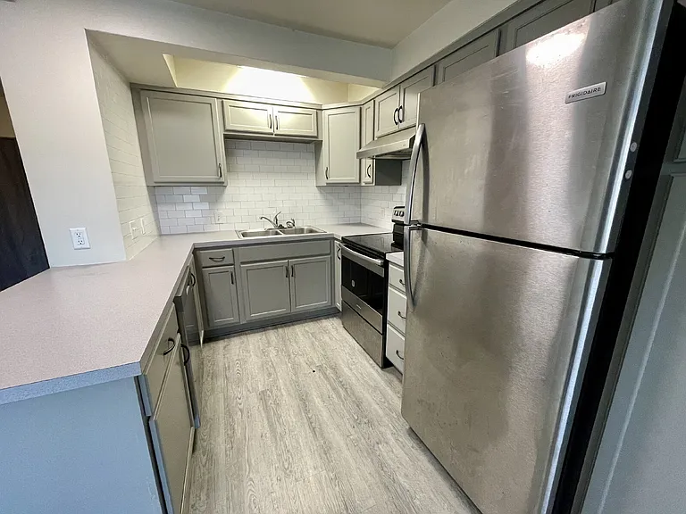 1650 Pearl St #7 — Photo 5