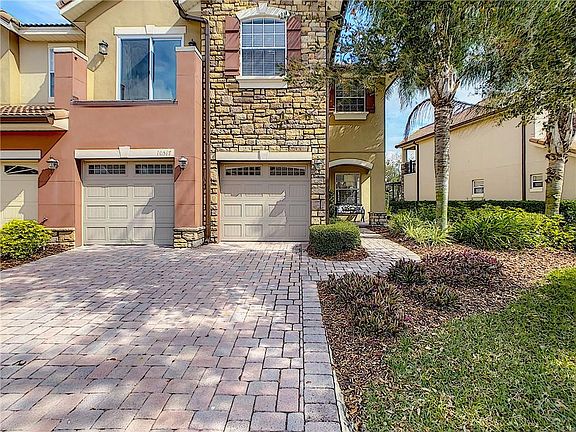 Home For Sale In Eagle Creek