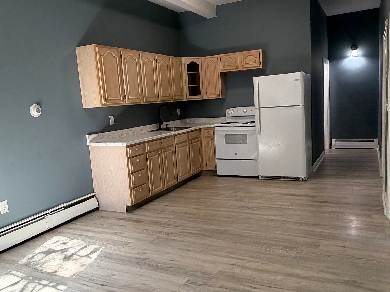 2 bed, $1,700 — Photo 2