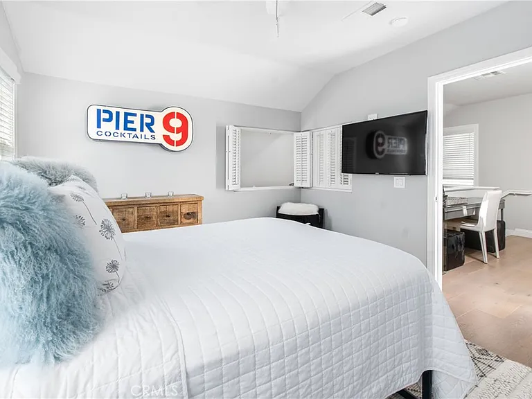 608 Poinsettia Ave #B — Photo 28