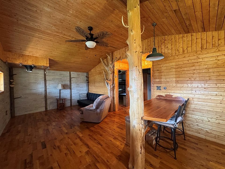 7th image of this home