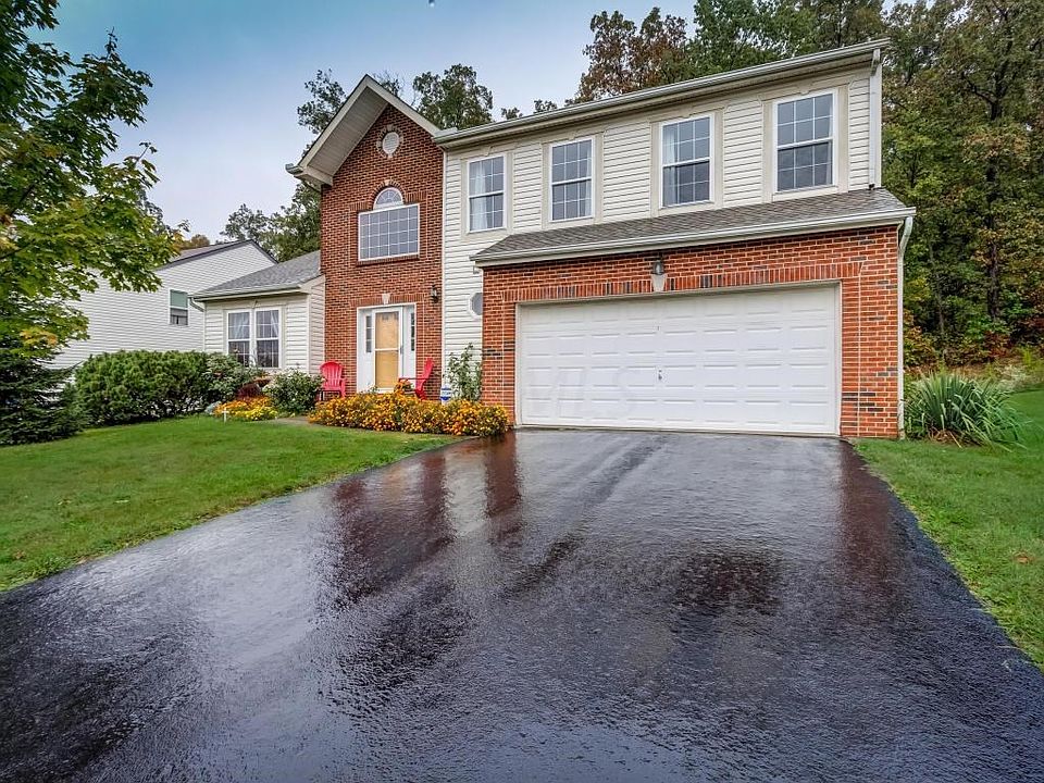 1st image of 41 Knob Hill Dr