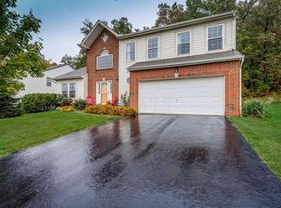 41 Knob Hill Dr, Pataskala, OH 43062