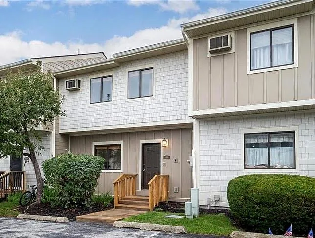 5406 Chelsea Cove N photo 1
