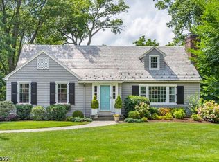 33 Broadview Ter, Chatham, NJ 07928