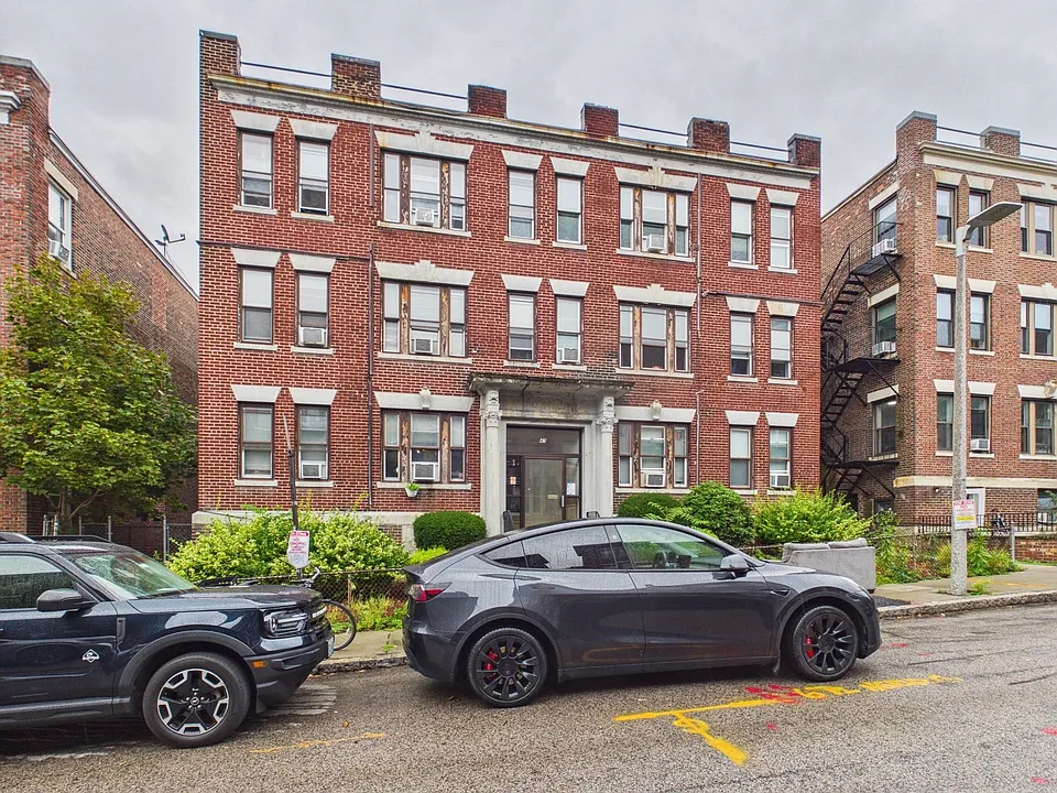 47 Park Vale Ave #5
