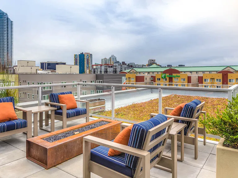 Rooftop Lounge