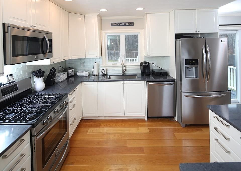 1st image of 51 Candlewick Close