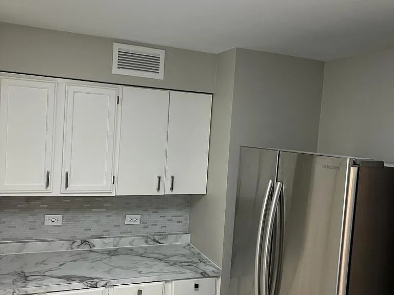 6033 N Sheridan Rd #14D — Photo 5