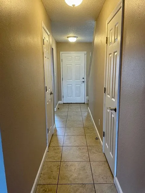 93 Valtameri Ct