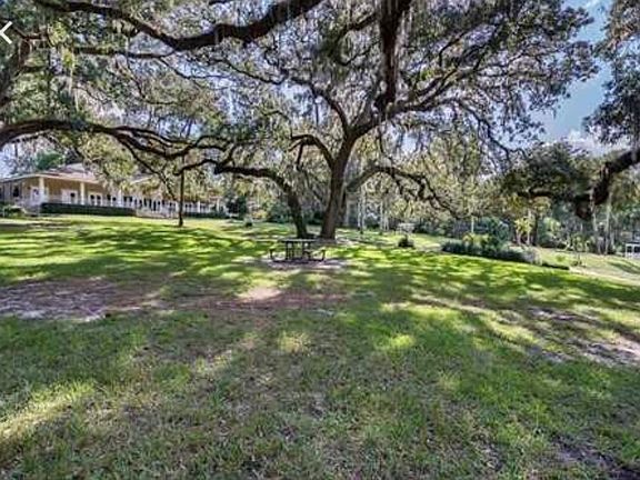 4th image of 243 Crown Oaks Way