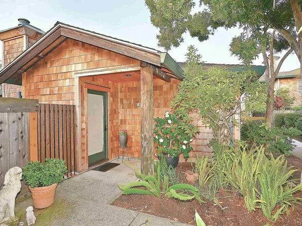 616 Centre Ct, Alameda, CA 94502