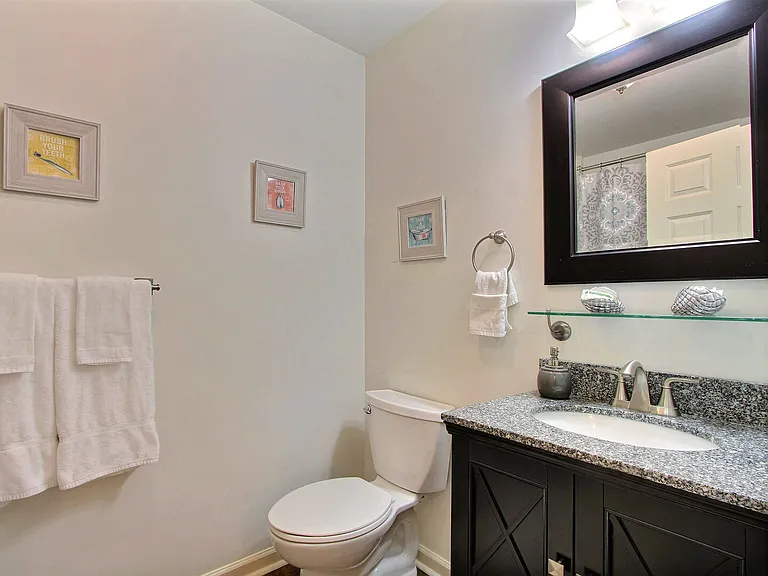 206 W Duffy St #C — Photo 11
