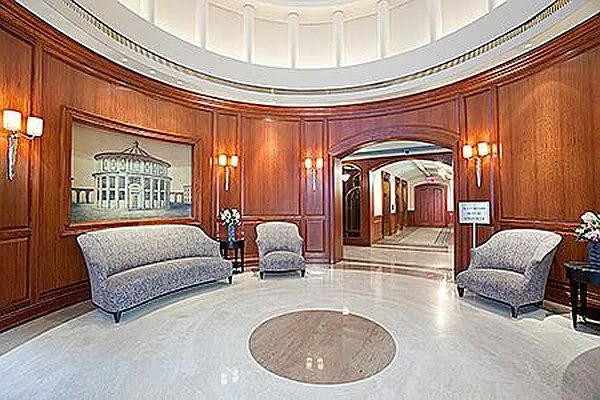 Sold by New York Residence | media 3