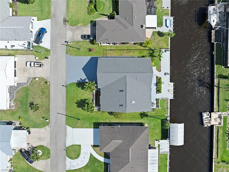 7195 Reymoor Dr — Photo 28