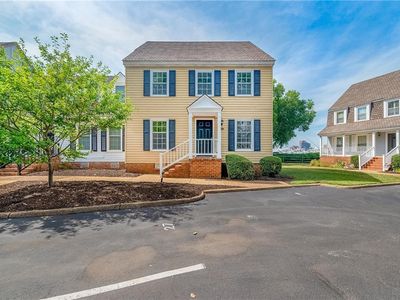 27 Capps Qtrs, Hampton, VA, 23669