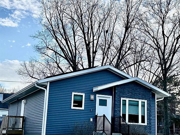 2nd image of 236 Avenue E