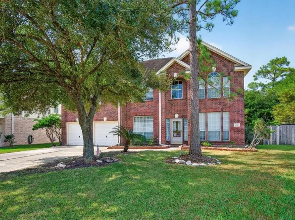 1410 Pine Forest Dr, Pearland, TX 77581