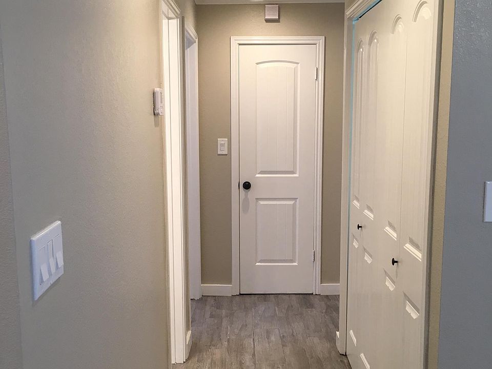  Washer and dryer in the unit brand new 