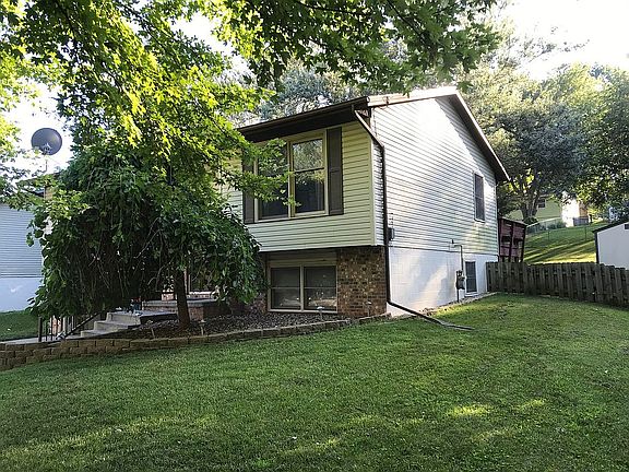 4th image of 1909 Sunnyslope Dr