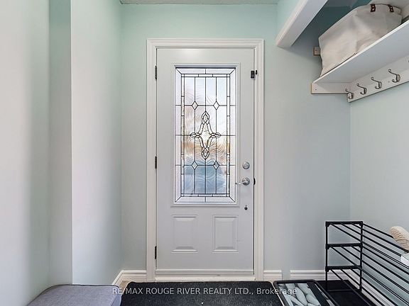 3rd image of 2550 Birchmount Rd E #28