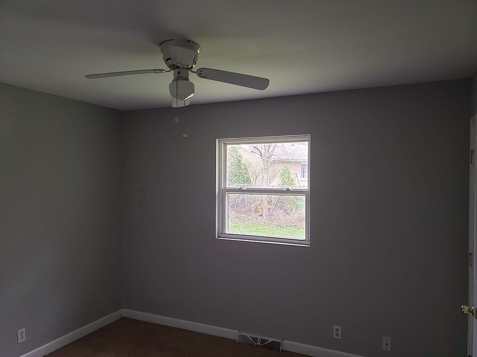 1st image of 2875 Belmont St