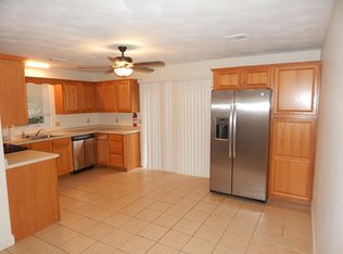 63 Vermont Ave, Providence, RI 02905