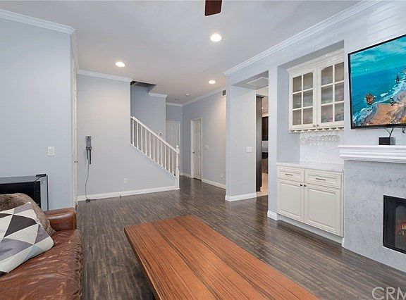 4th image of 14581 Longwood Ave