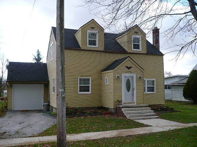 1st image of 203 S Joslyn St