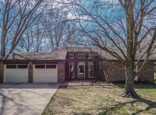 1200 Willowcreek Ln, Columbia, MO 65203